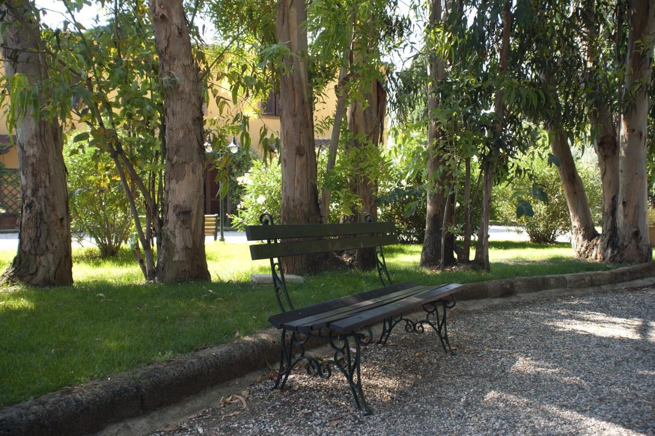 Agriturismo Le Pescine Vada Bagian luar foto