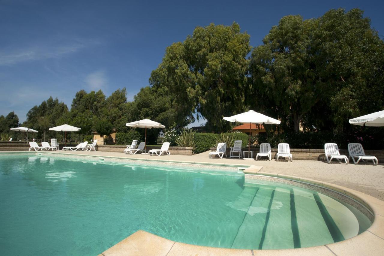 Agriturismo Le Pescine Vada Bagian luar foto