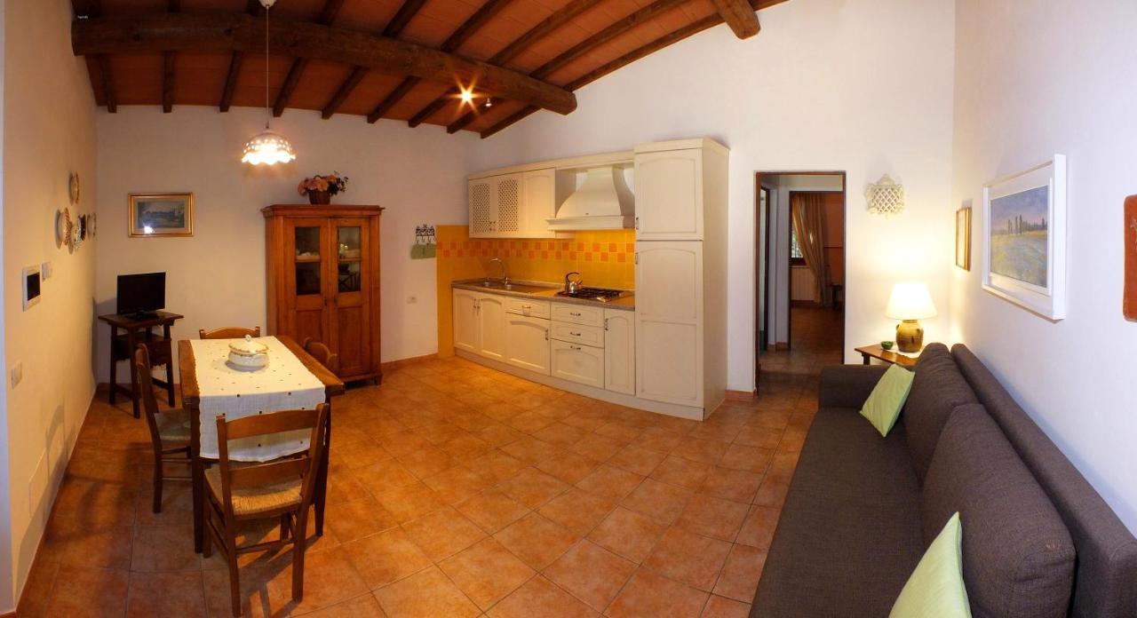 Agriturismo Le Pescine Vada Bagian luar foto