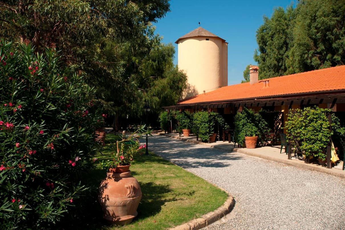 Agriturismo Le Pescine Vada Bagian luar foto