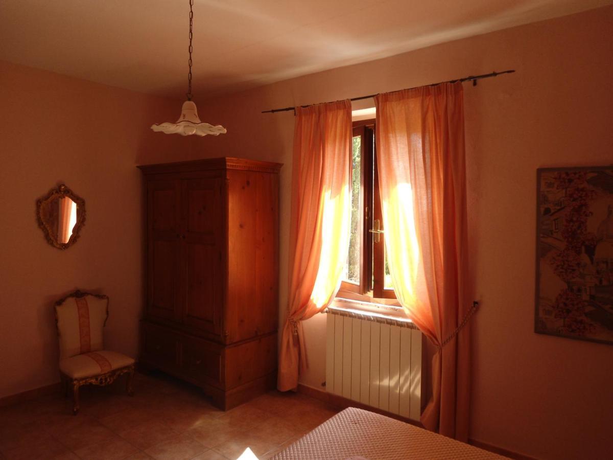 Agriturismo Le Pescine Vada Bagian luar foto