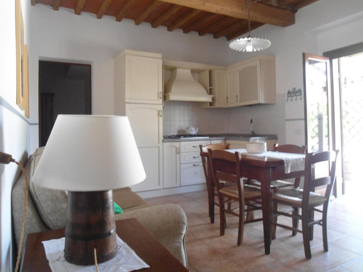 Agriturismo Le Pescine Vada Bagian luar foto
