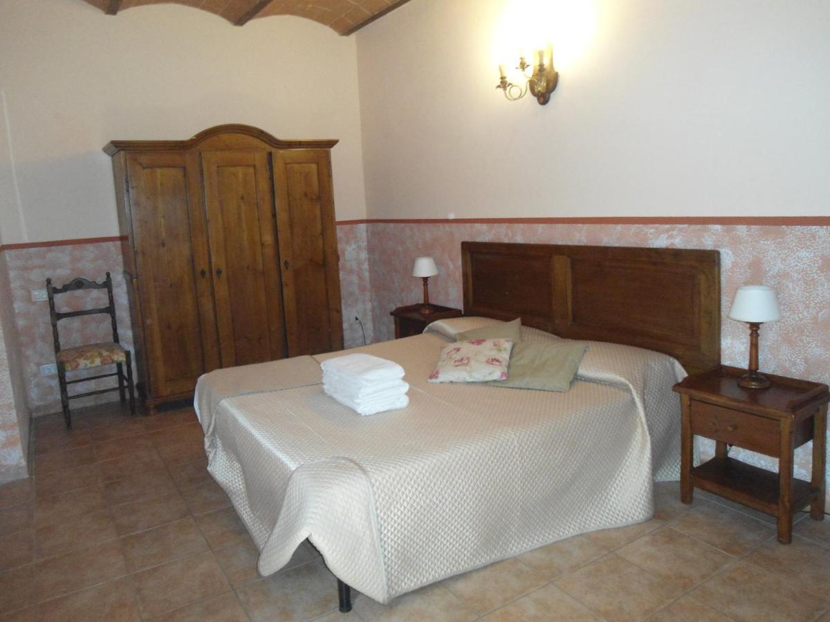 Agriturismo Le Pescine Vada Bagian luar foto