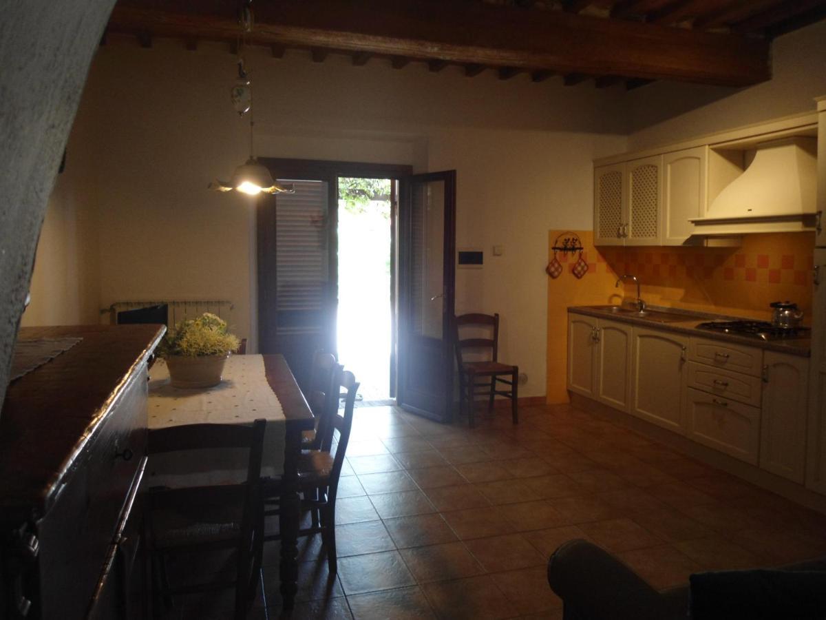 Agriturismo Le Pescine Vada Bagian luar foto
