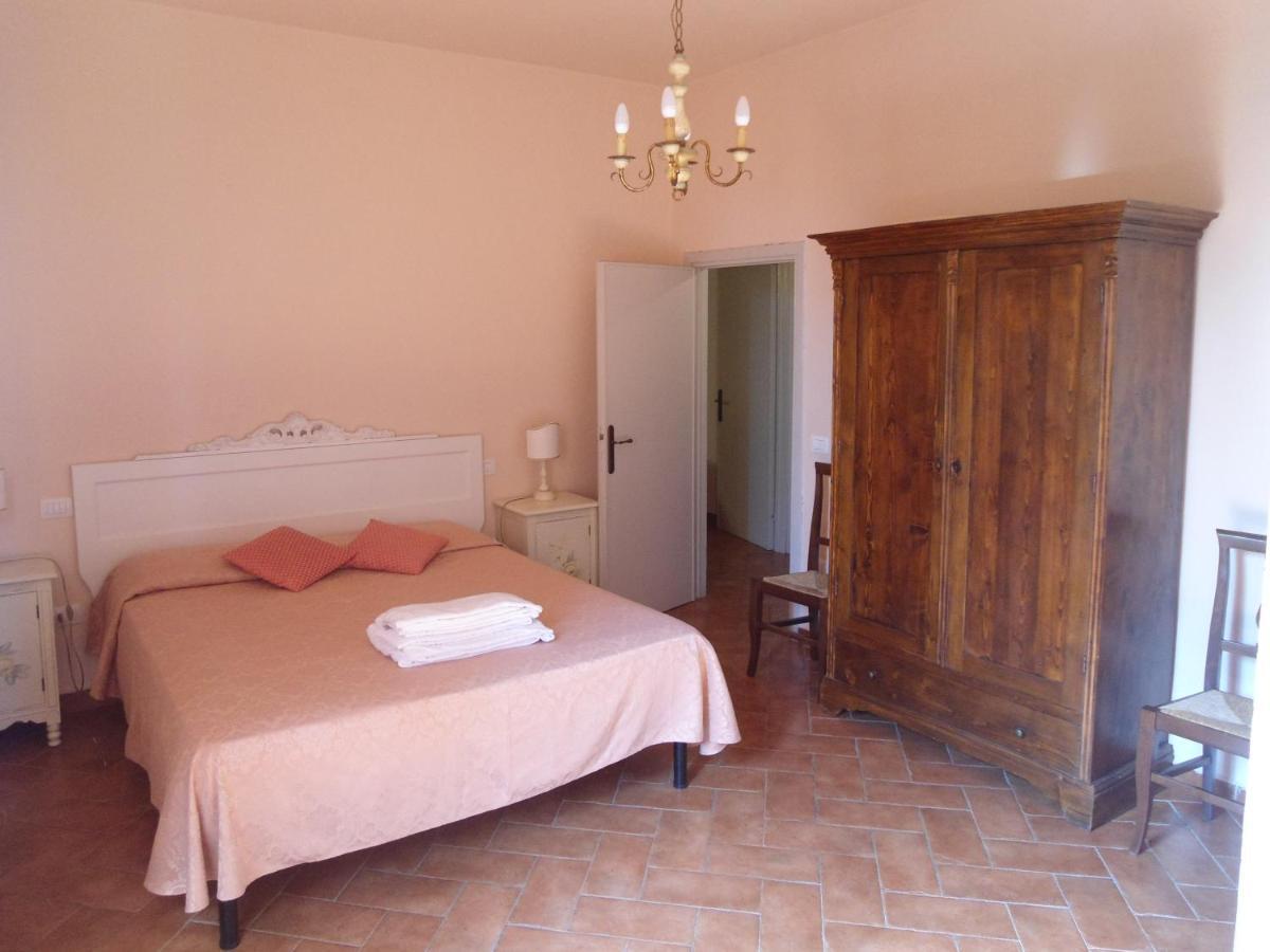 Agriturismo Le Pescine Vada Bagian luar foto